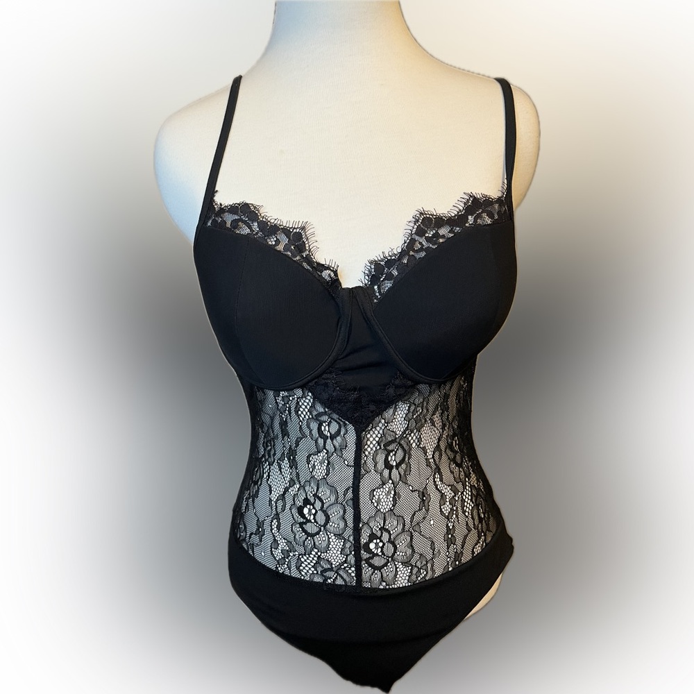 Haute Monde Black Lace Bodysuit size M - Picture 1 of 15